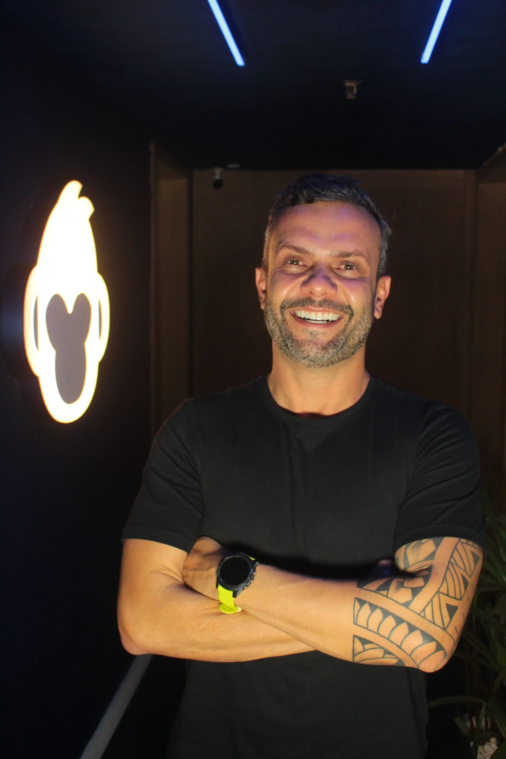 Especialista em finanças e processos, Eduardo assegura a solidez financeira e a gestão eficiente de todos os recursos da empresa.